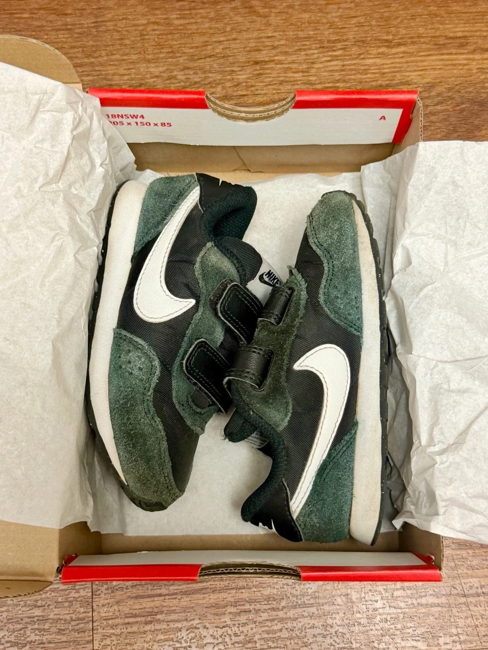 Nike md valiant